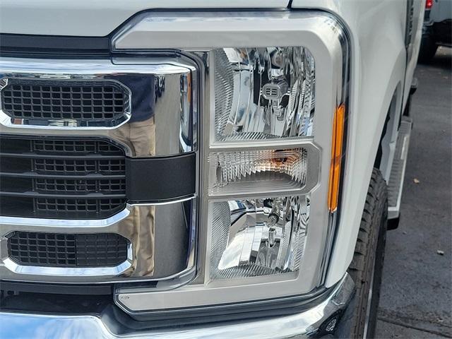 new 2023 Ford F-350 car, priced at $72,075