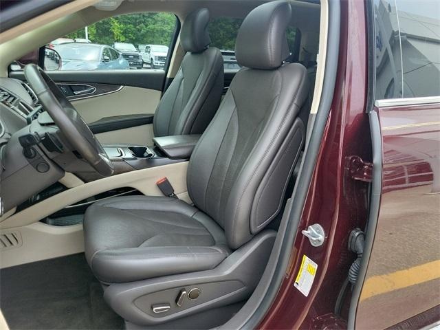 used 2019 Lincoln Nautilus car, priced at $30,995