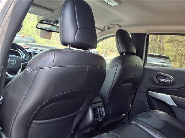 used 2018 Jeep Cherokee car, priced at $18,995
