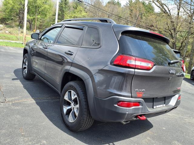 used 2018 Jeep Cherokee car, priced at $18,995