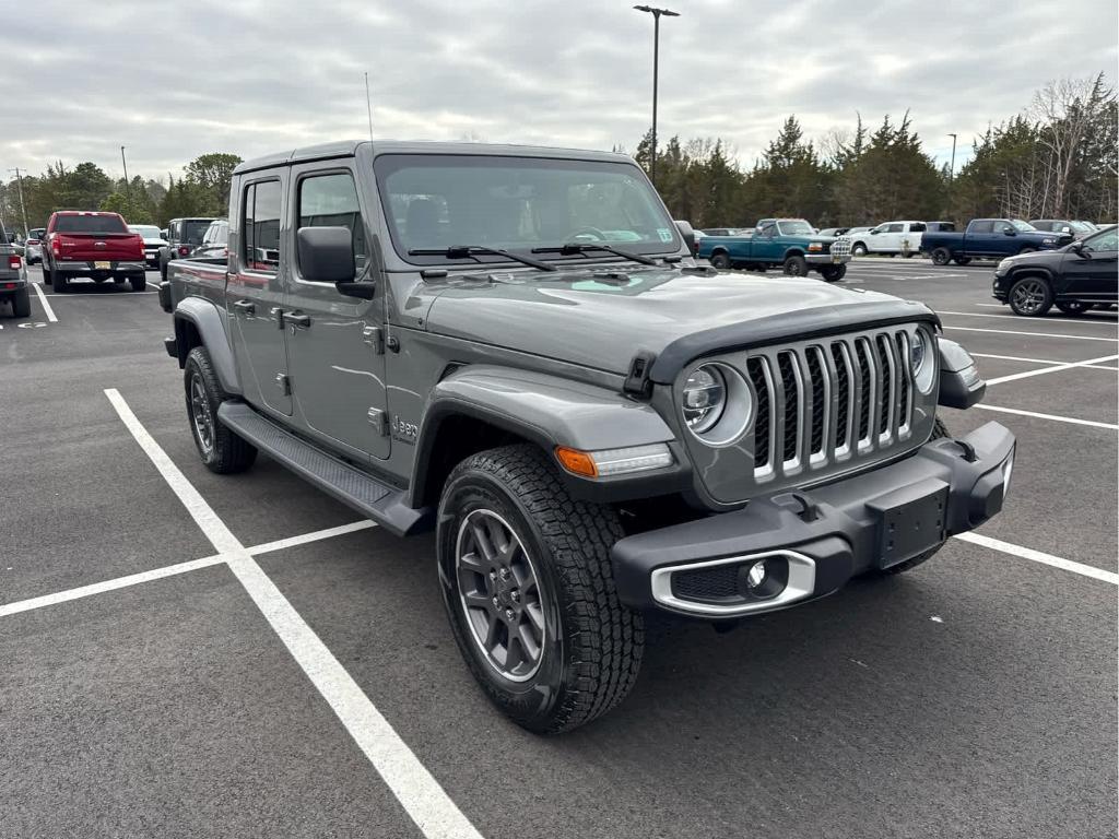 used 2021 Jeep Gladiator car, priced at $32,472