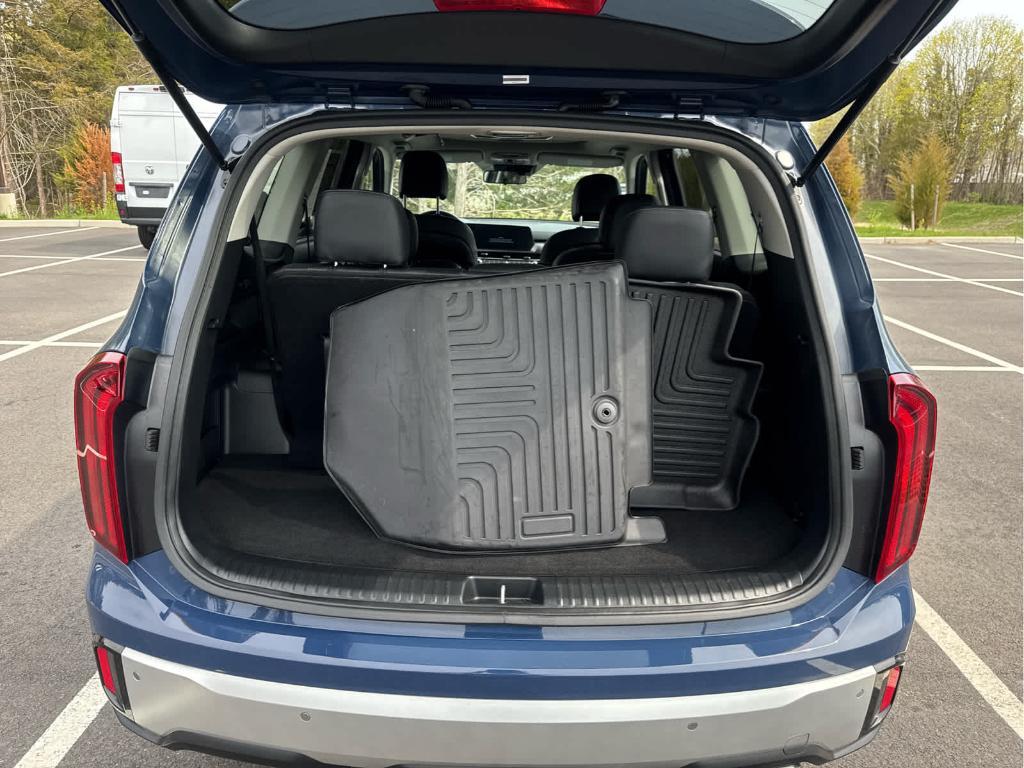 used 2024 Kia Telluride car, priced at $36,972