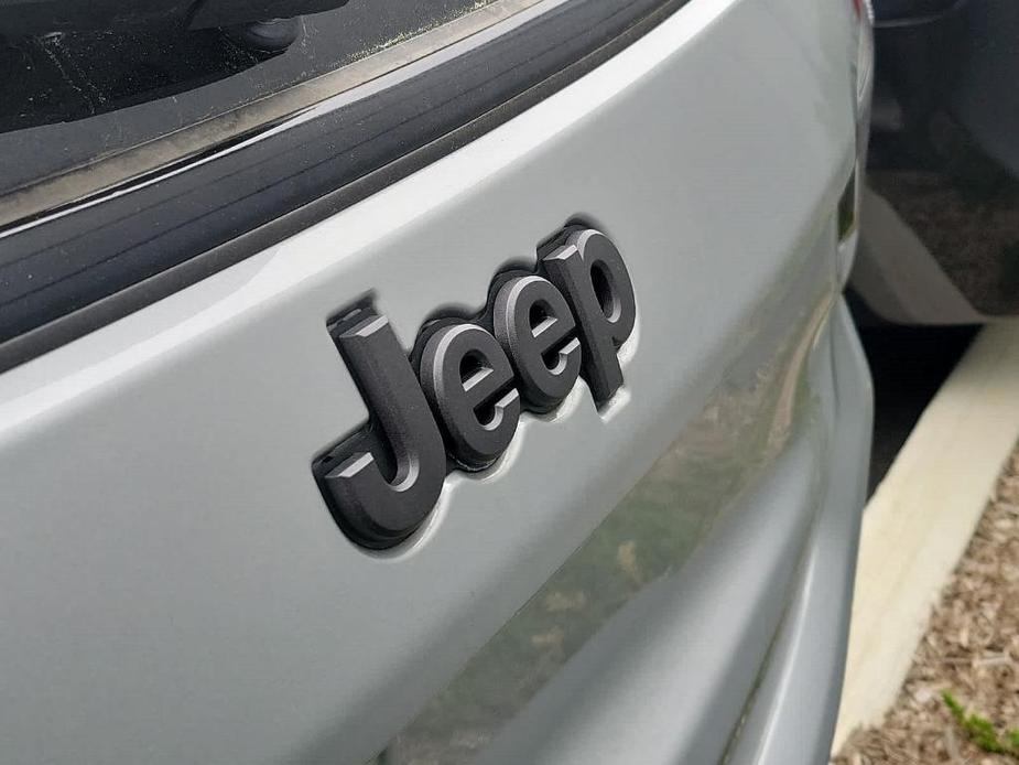 new 2024 Jeep Compass car, priced at $30,258