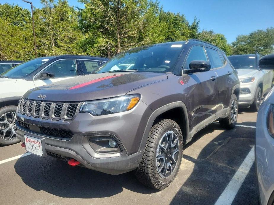 new 2024 Jeep Compass car, priced at $29,913