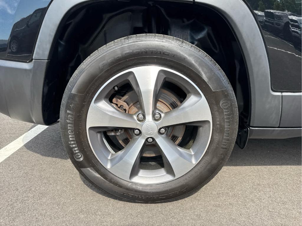 used 2022 Jeep Cherokee car, priced at $26,472