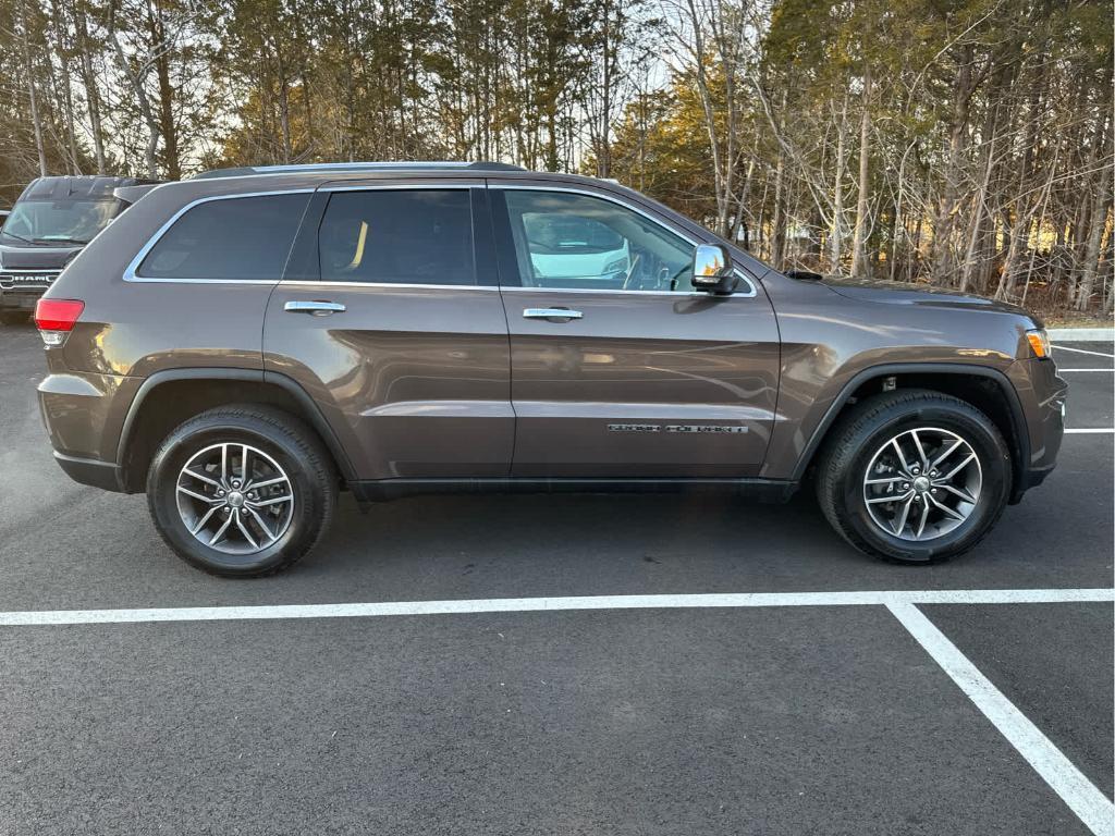 used 2018 Jeep Grand Cherokee car, priced at $18,472