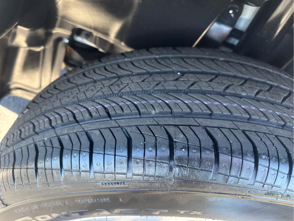 used 2019 Jeep Cherokee car, priced at $18,972