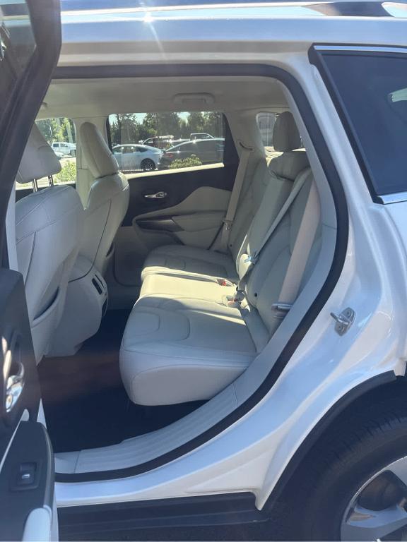 used 2019 Jeep Cherokee car, priced at $18,972