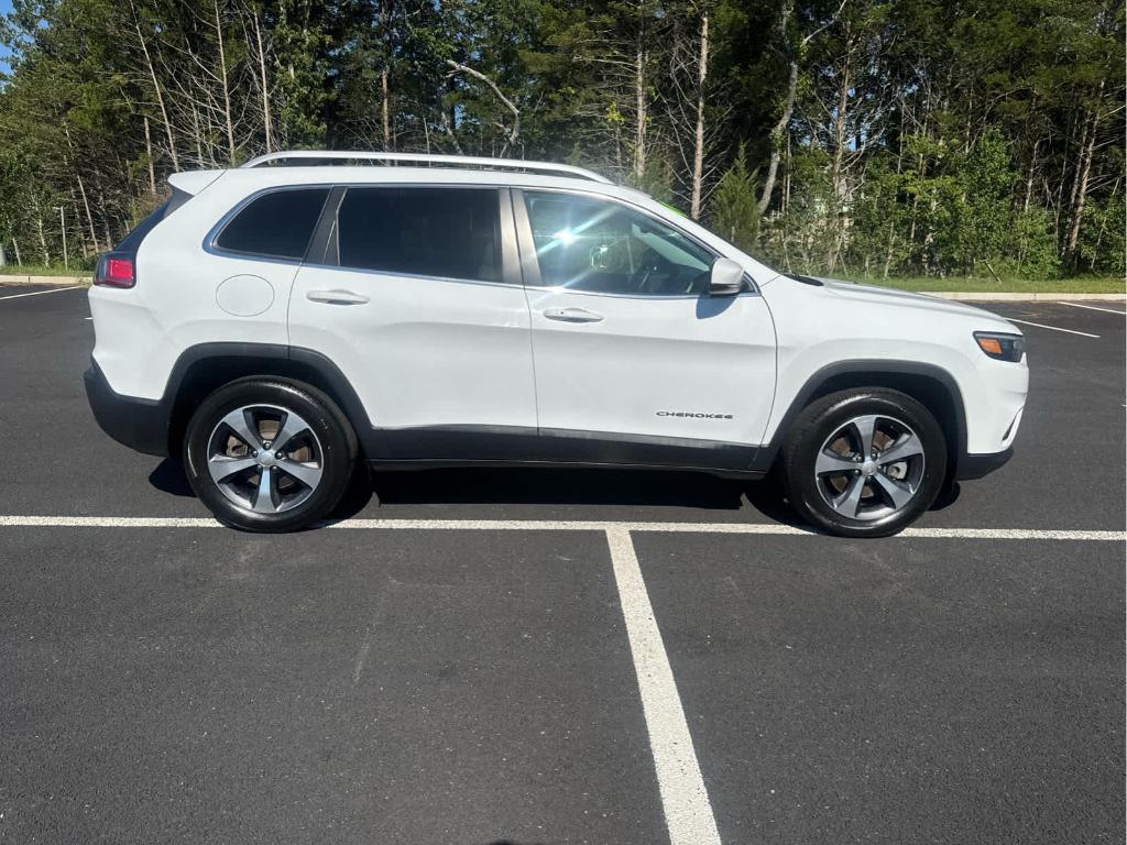 used 2019 Jeep Cherokee car, priced at $18,972