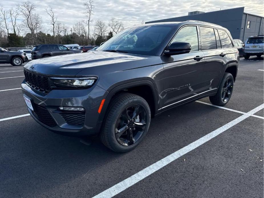 new 2025 Jeep Grand Cherokee car, priced at $47,520