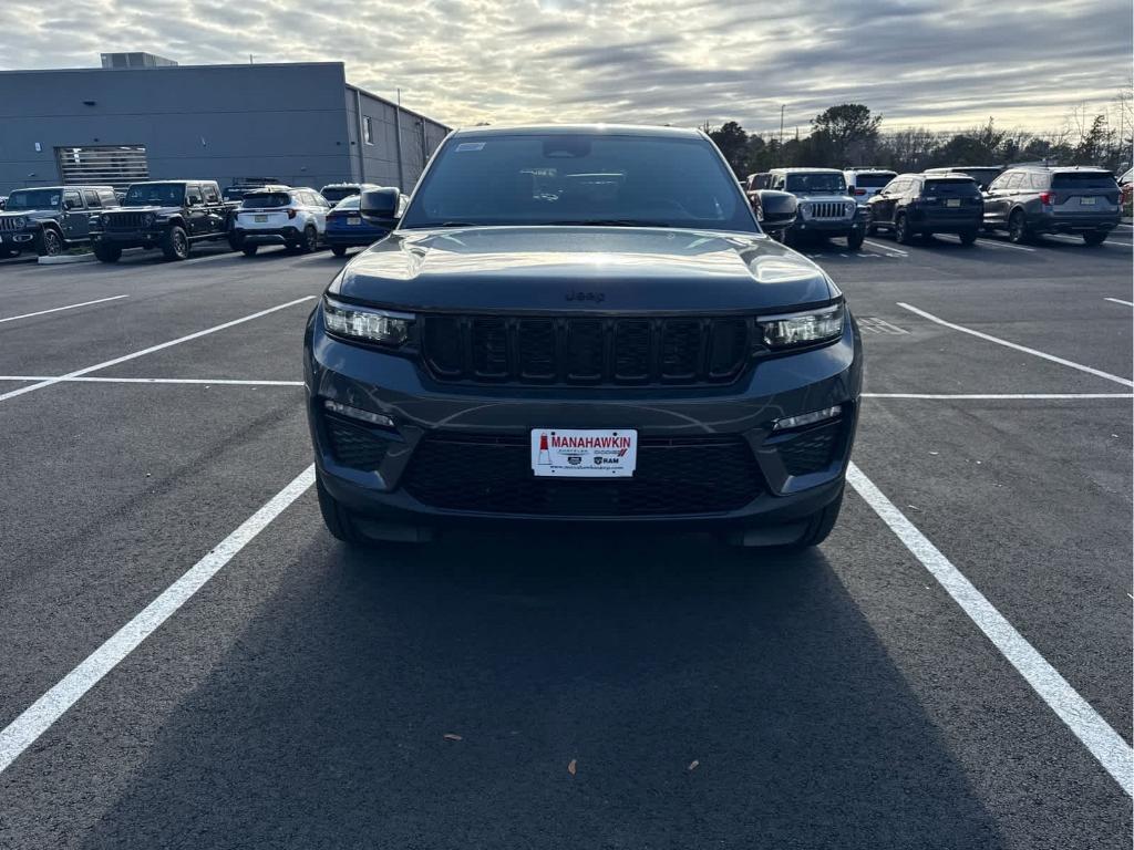 new 2025 Jeep Grand Cherokee car, priced at $47,520