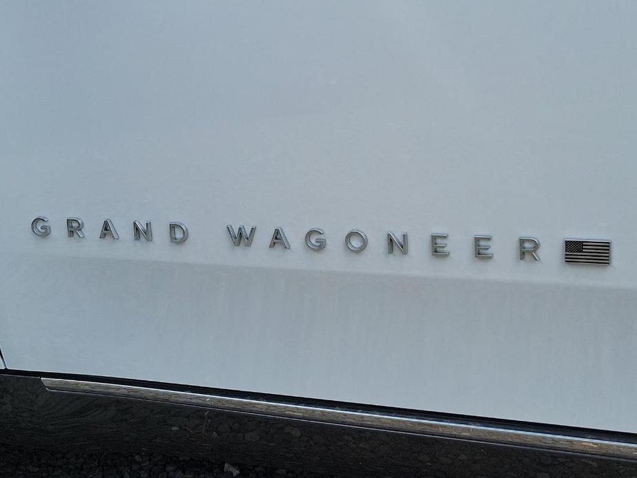 new 2022 Jeep Grand Wagoneer car, priced at $85,623