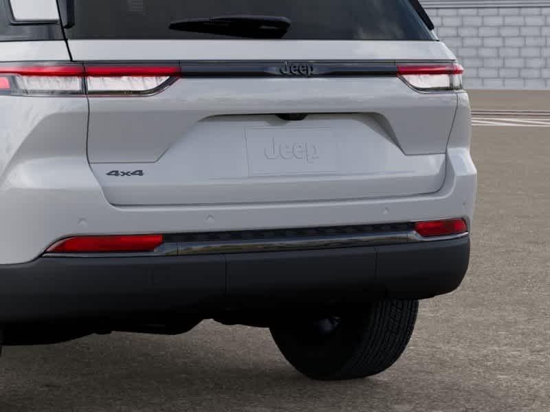 new 2025 Jeep Grand Cherokee car, priced at $44,880