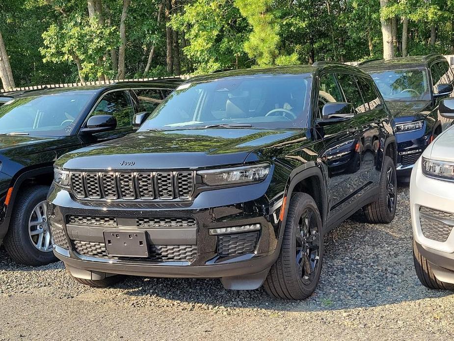 new 2024 Jeep Grand Cherokee L car, priced at $48,450