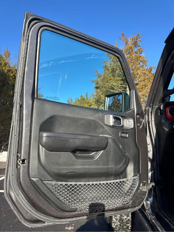 used 2019 Jeep Wrangler Unlimited car, priced at $27,472