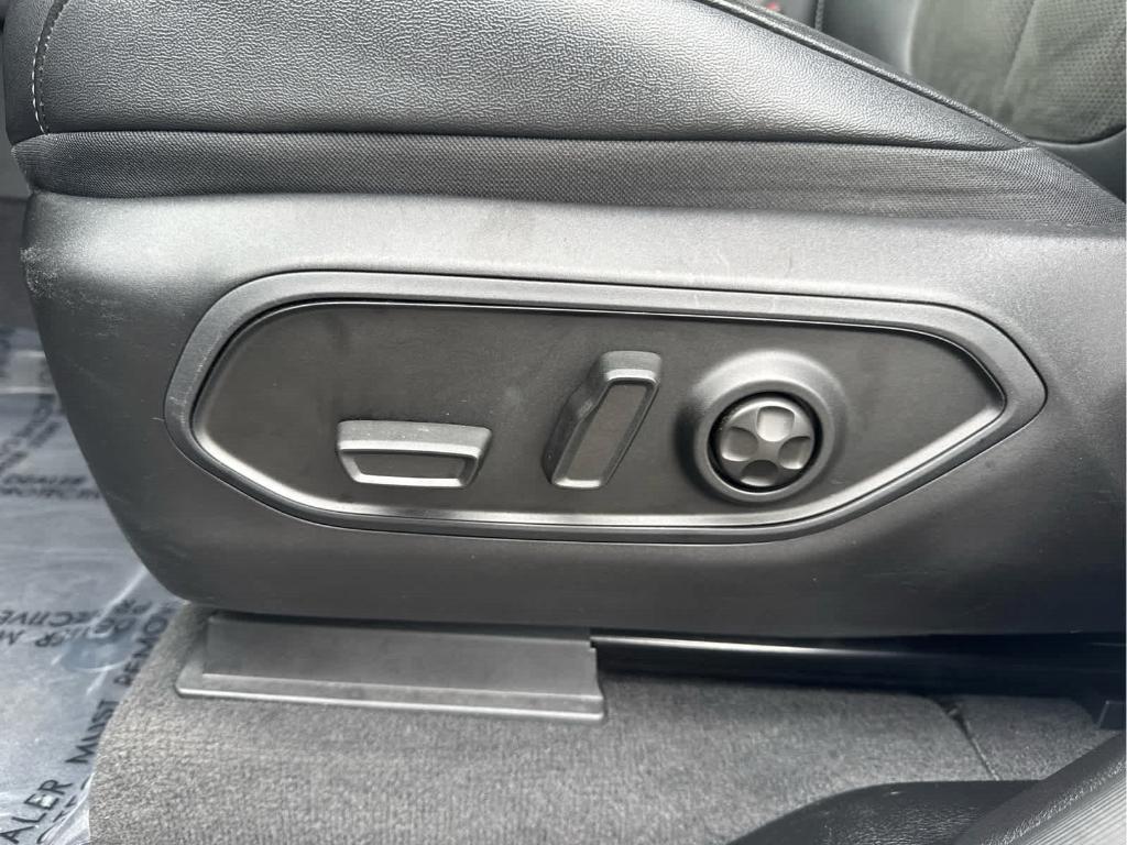 used 2023 Jeep Grand Cherokee car, priced at $36,272