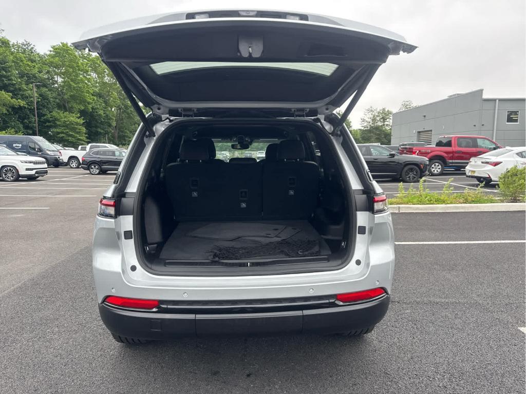 used 2023 Jeep Grand Cherokee car, priced at $36,472