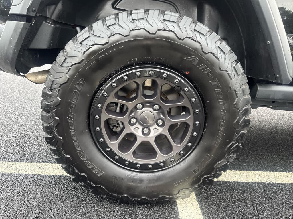 used 2022 Jeep Wrangler Unlimited car, priced at $37,972