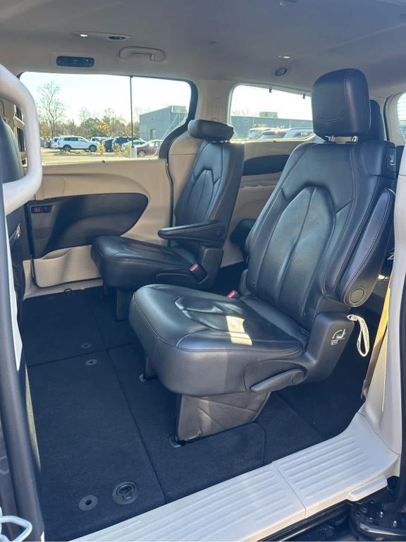 used 2020 Chrysler Pacifica car, priced at $16,472