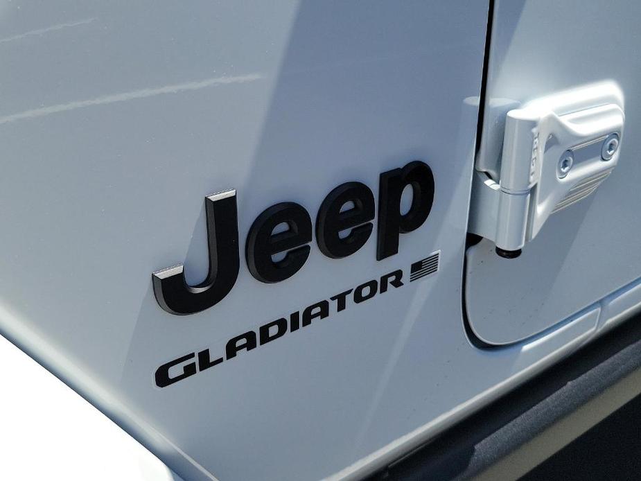 new 2024 Jeep Gladiator car, priced at $49,485
