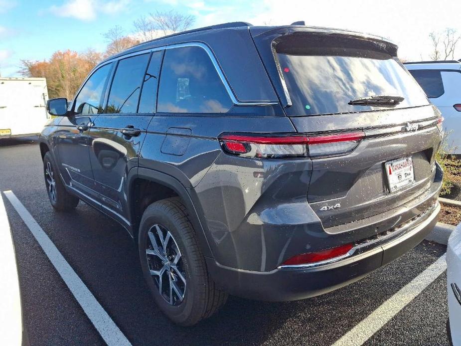 new 2025 Jeep Grand Cherokee car, priced at $48,310