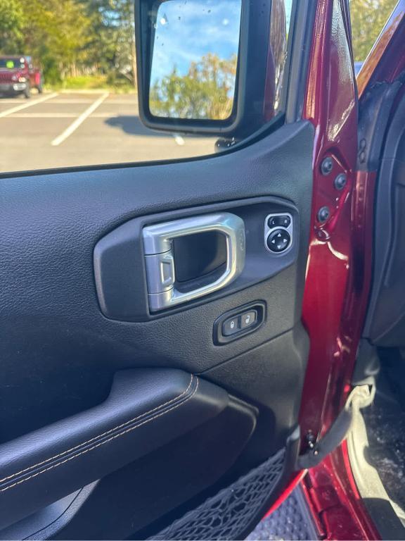 used 2021 Jeep Wrangler Unlimited car, priced at $35,972