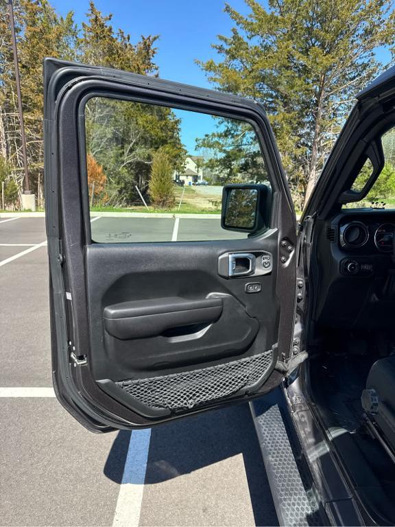 used 2021 Jeep Wrangler Unlimited car, priced at $31,972