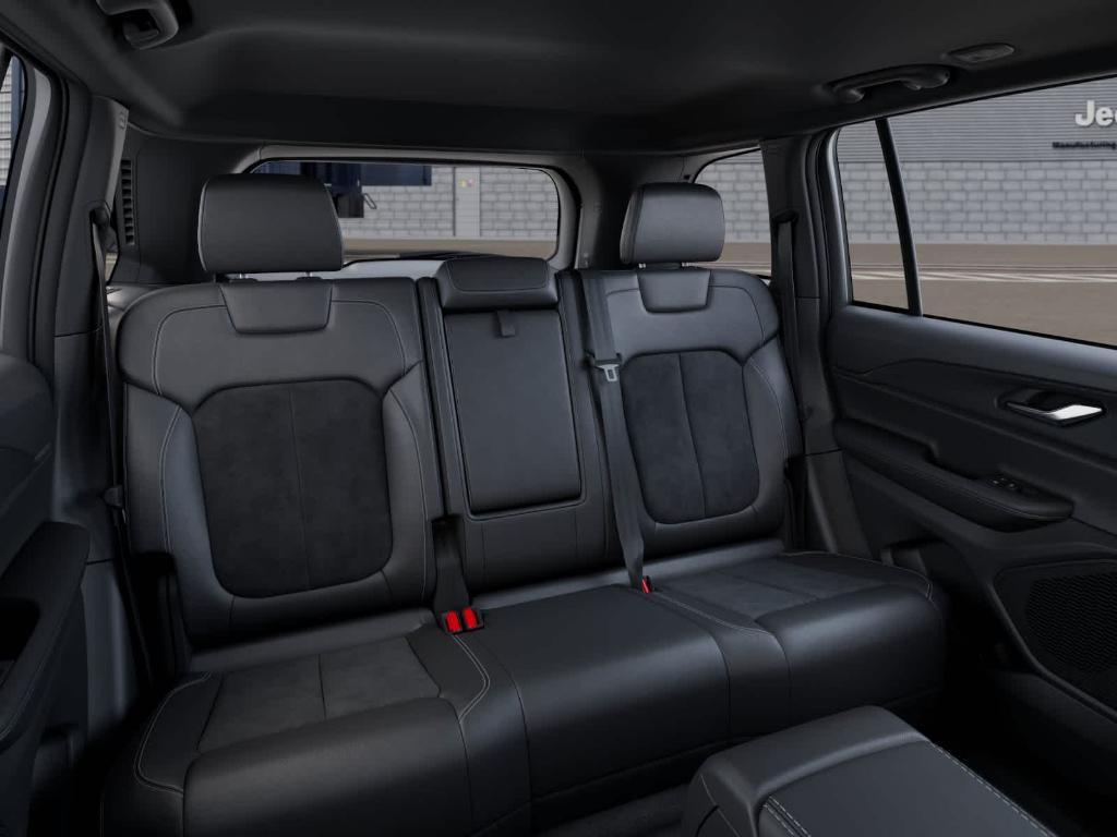 new 2025 Jeep Grand Cherokee car, priced at $43,885