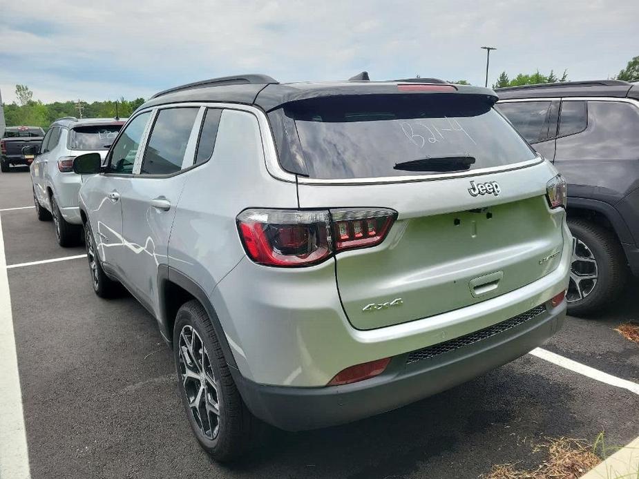 new 2024 Jeep Compass car, priced at $29,763