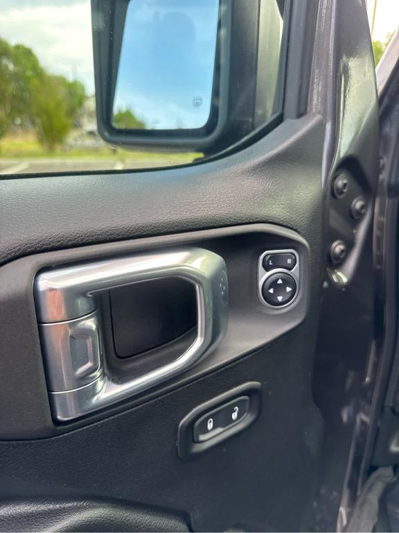 used 2021 Jeep Wrangler Unlimited car, priced at $32,472