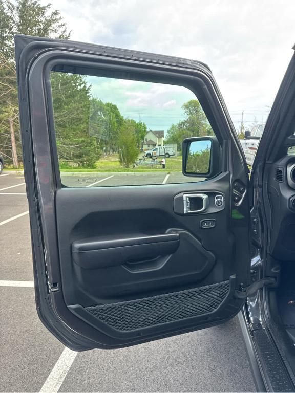 used 2021 Jeep Wrangler Unlimited car, priced at $32,472