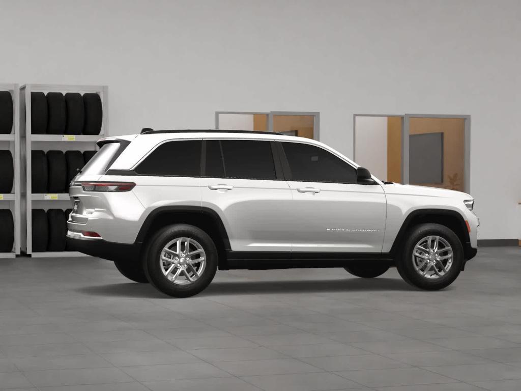 new 2025 Jeep Grand Cherokee car, priced at $40,875