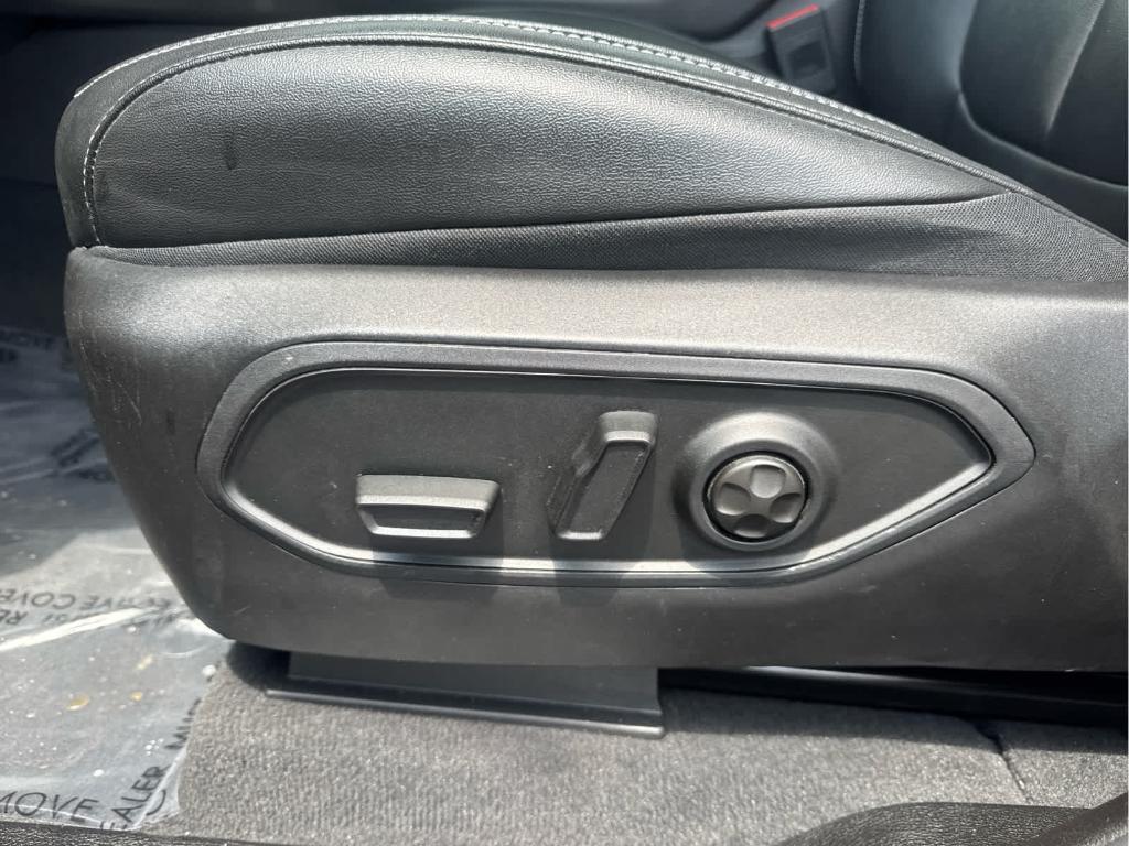 used 2022 Jeep Grand Cherokee car, priced at $33,572