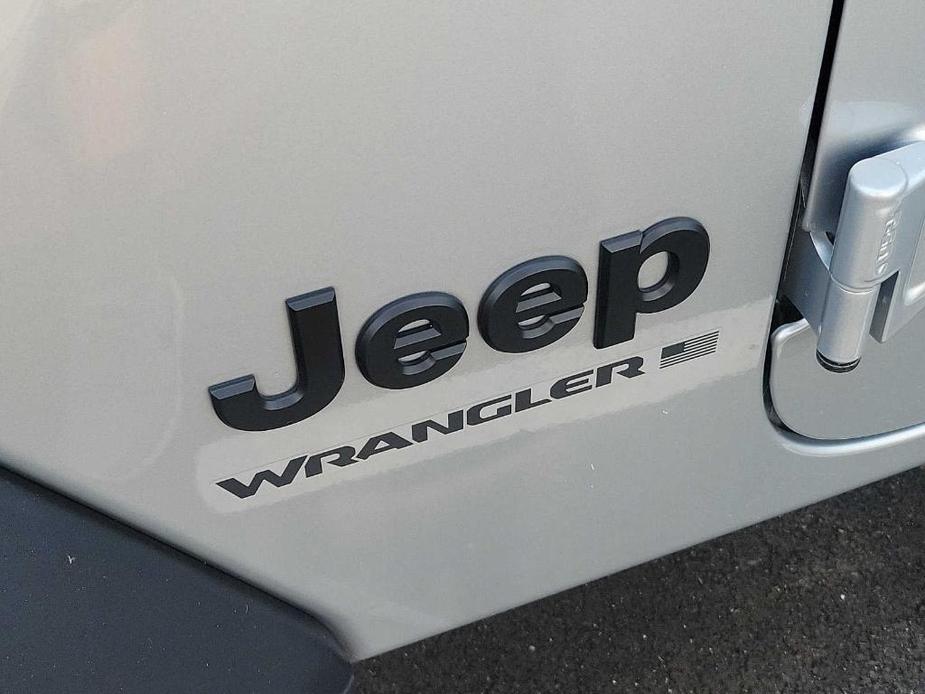 new 2024 Jeep Wrangler car, priced at $45,173