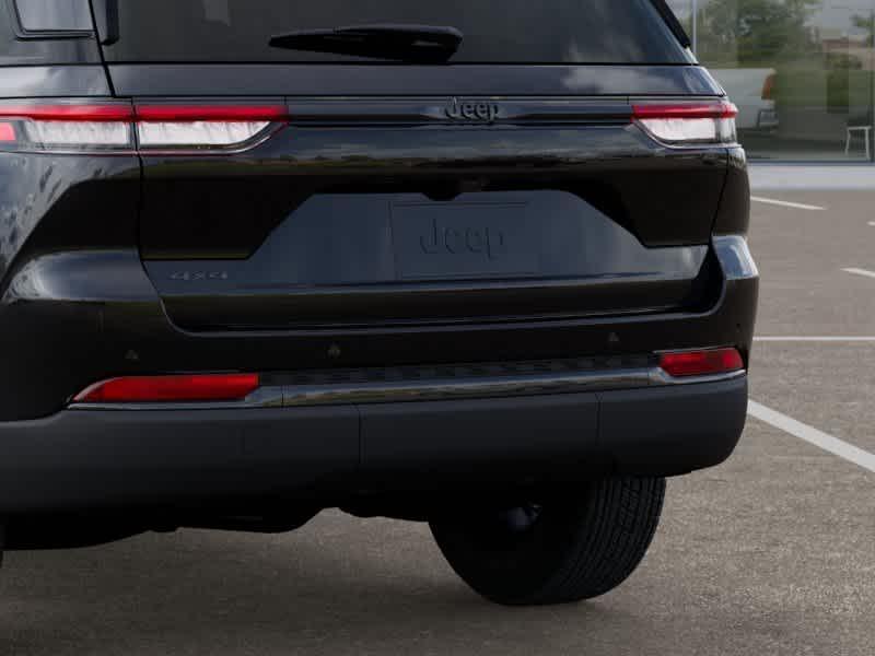 new 2025 Jeep Grand Cherokee car, priced at $44,480