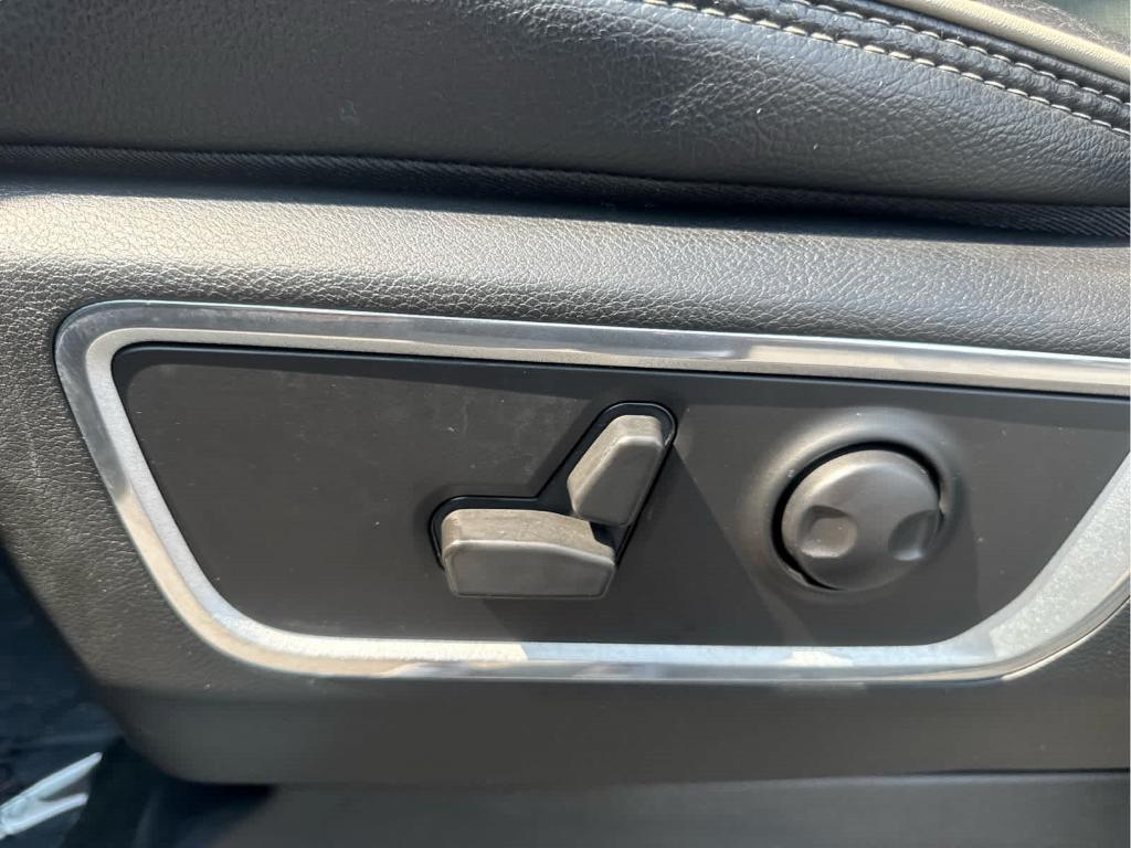 used 2022 Ram 1500 car, priced at $39,972
