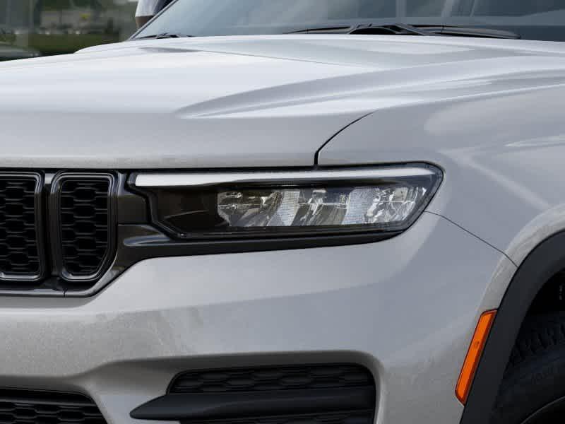 new 2025 Jeep Grand Cherokee car, priced at $44,125