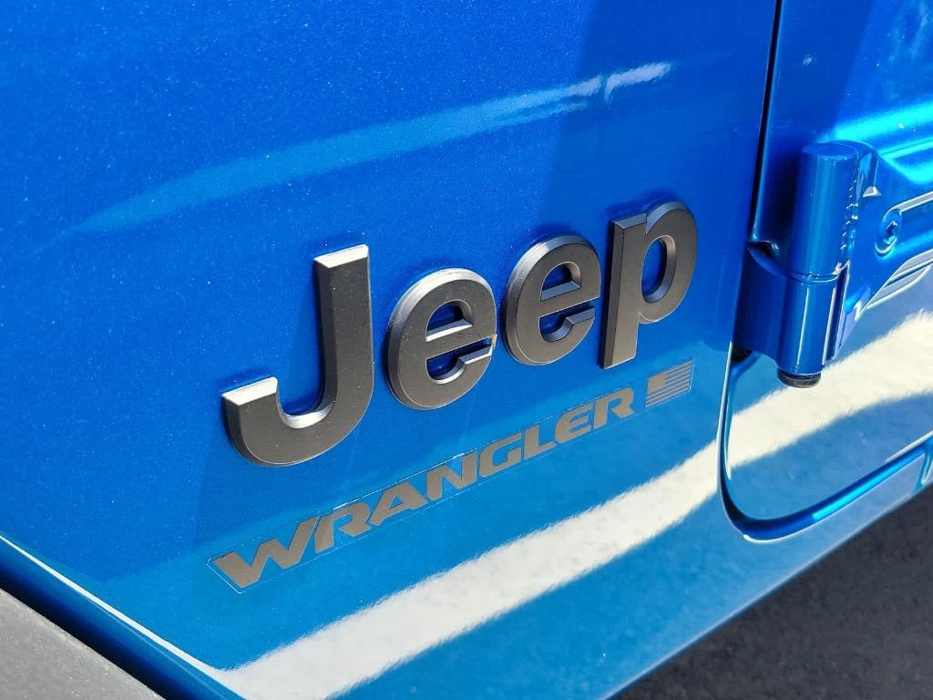 new 2024 Jeep Wrangler car, priced at $46,668