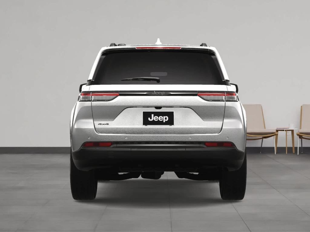 new 2025 Jeep Grand Cherokee car, priced at $43,499