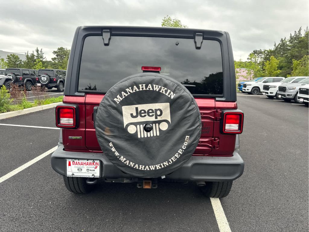 used 2022 Jeep Wrangler Unlimited car, priced at $33,672