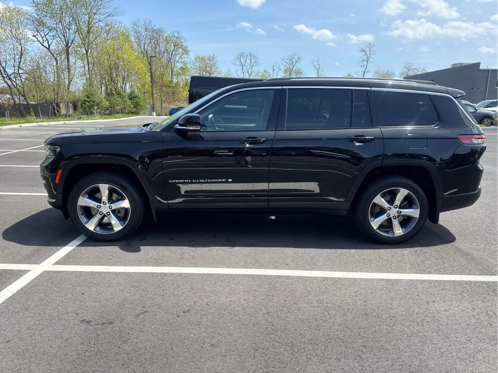 used 2021 Jeep Grand Cherokee L car, priced at $29,672