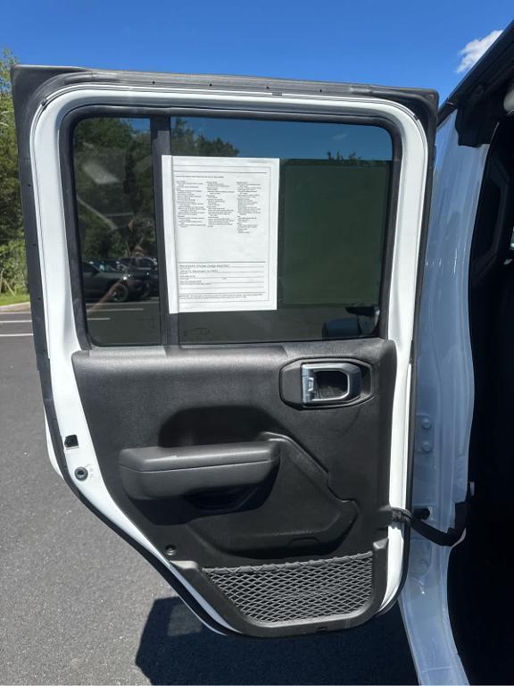 used 2022 Jeep Wrangler Unlimited car, priced at $33,972