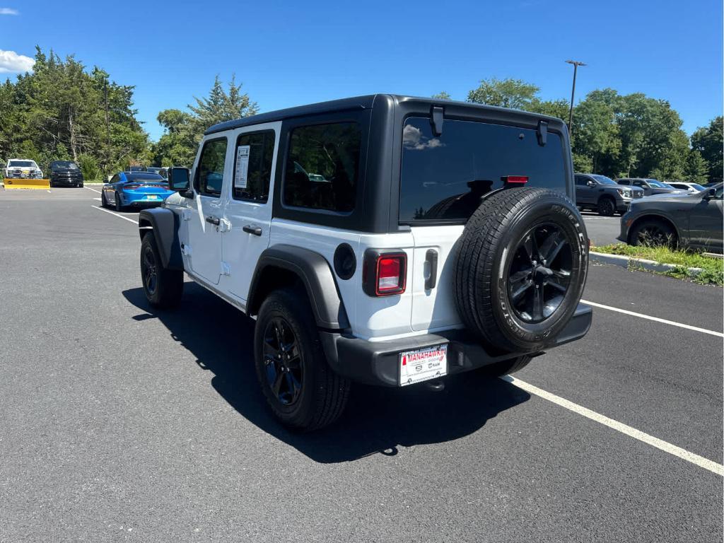 used 2022 Jeep Wrangler Unlimited car, priced at $33,972