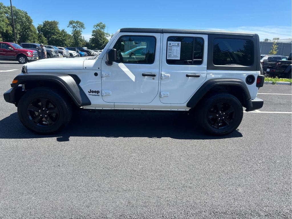used 2022 Jeep Wrangler Unlimited car, priced at $33,972