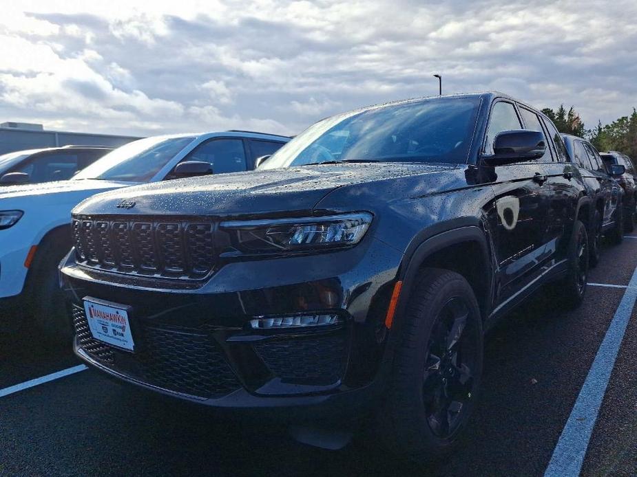 new 2025 Jeep Grand Cherokee car, priced at $51,035