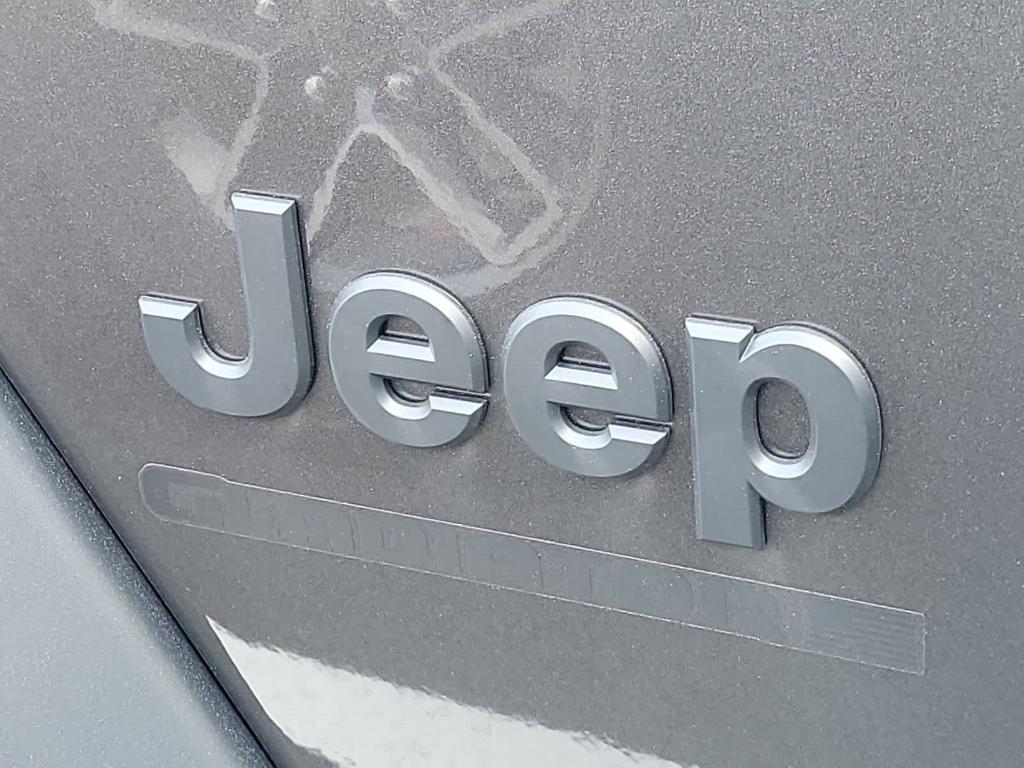 new 2024 Jeep Gladiator car, priced at $36,868