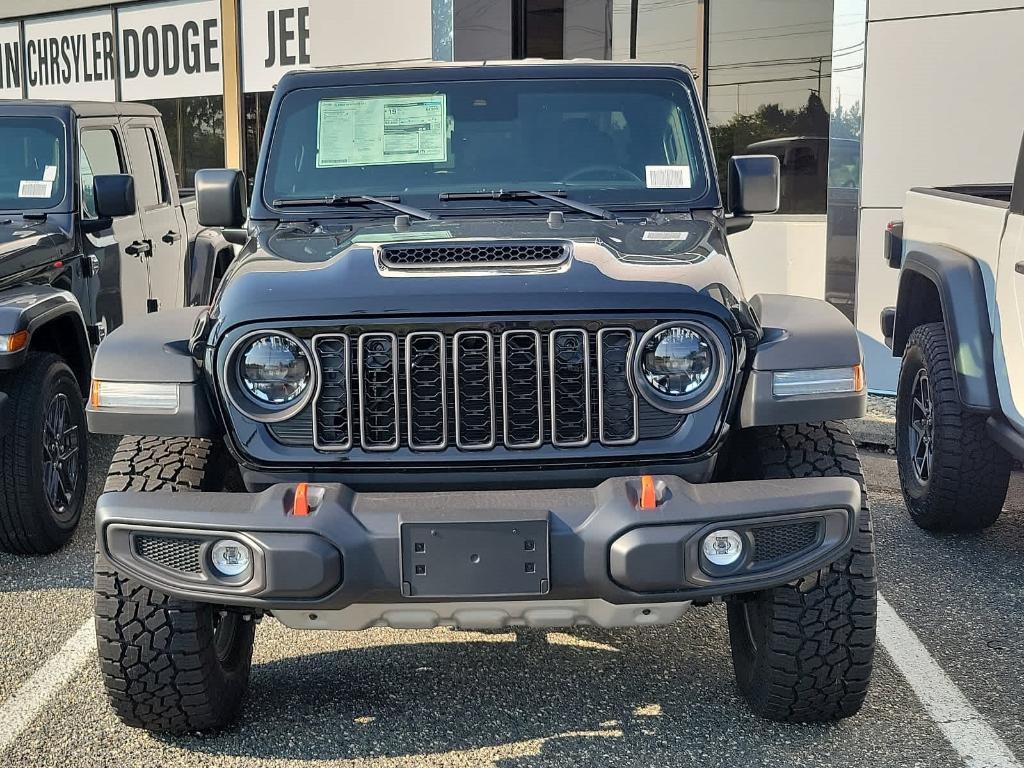 new 2024 Jeep Gladiator car, priced at $50,333