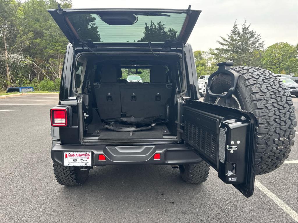 used 2022 Jeep Wrangler Unlimited car, priced at $34,872