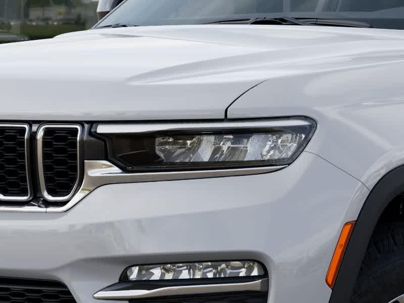 new 2025 Jeep Grand Cherokee car, priced at $44,650