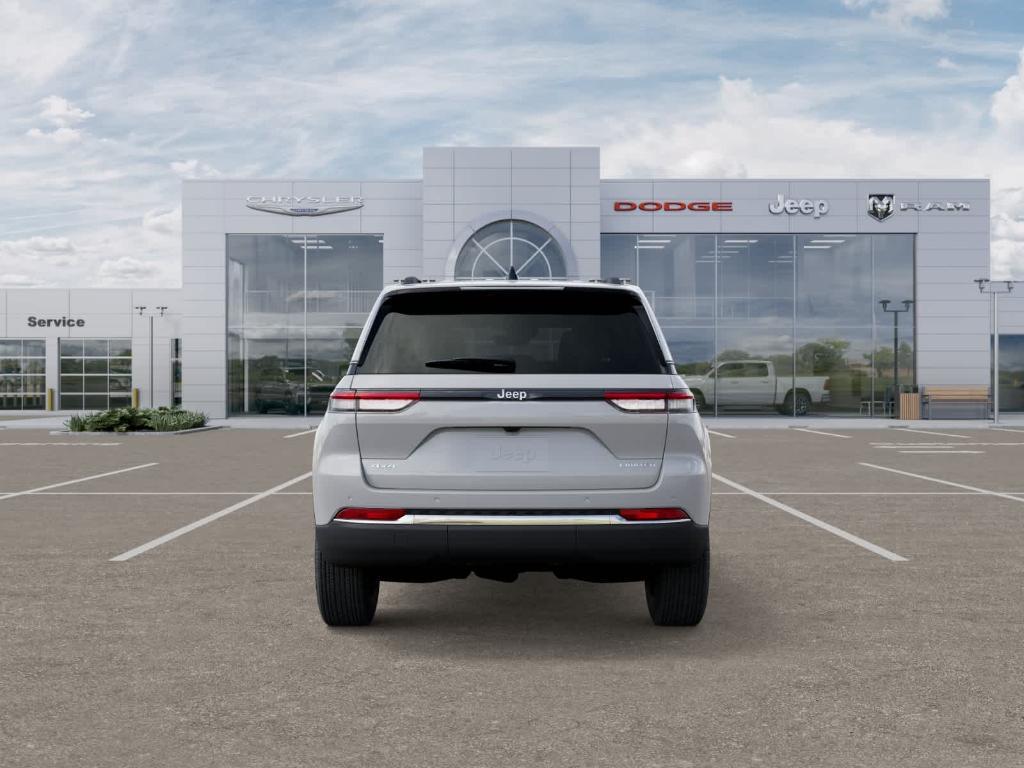 new 2025 Jeep Grand Cherokee car, priced at $44,650